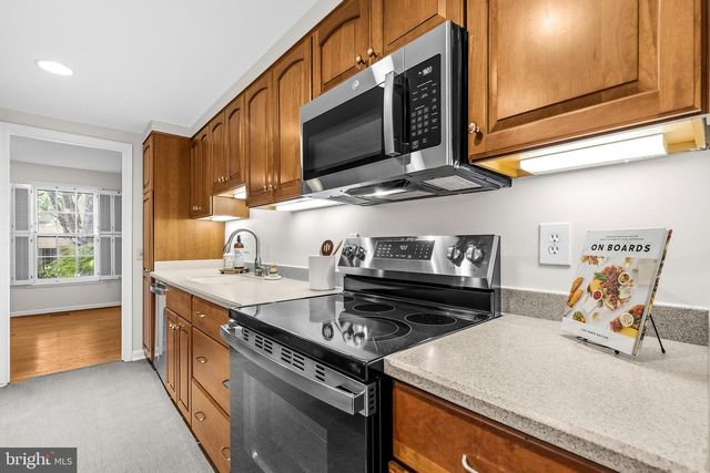 4533 4TH RD N, Arlington, VA 22203