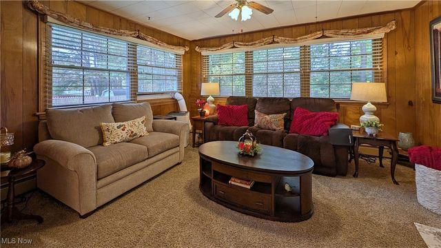 732 Forest Ridge Drive, Youngstown, OH 44512