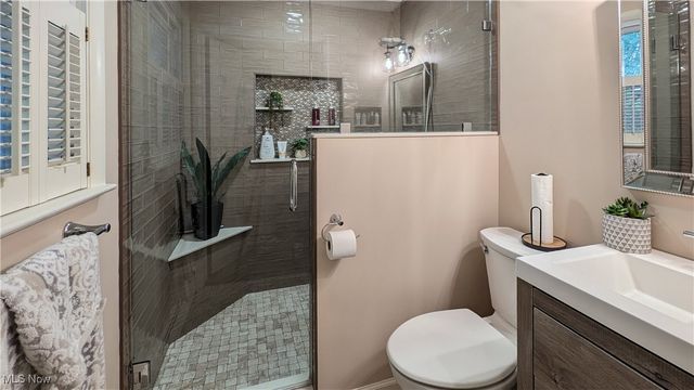 732 Forest Ridge Drive, Youngstown, OH 44512