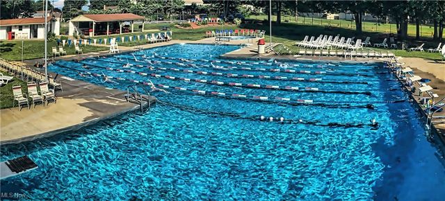 732 Forest Ridge Drive, Youngstown, OH 44512