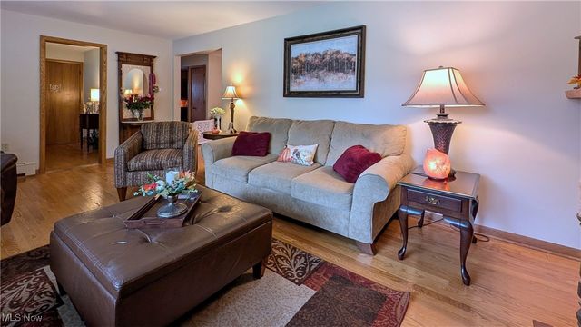 732 Forest Ridge Drive, Youngstown, OH 44512