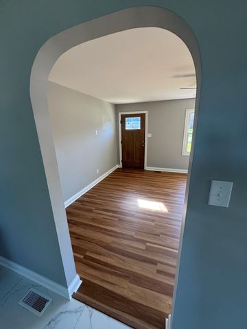 137 Oakmont Drive, Nicholasville, KY 40356