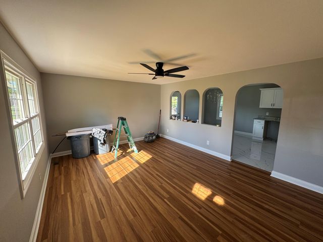 137 Oakmont Drive, Nicholasville, KY 40356