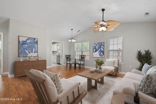 123 NE 18th Street, Oak Island, NC 28465