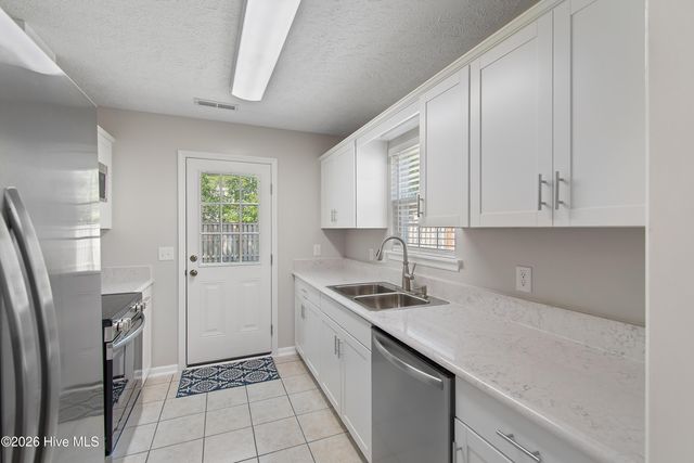123 NE 18th Street, Oak Island, NC 28465