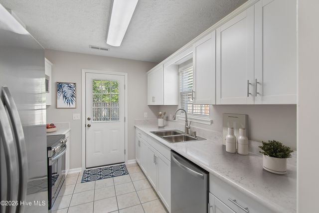 123 NE 18th Street, Oak Island, NC 28465