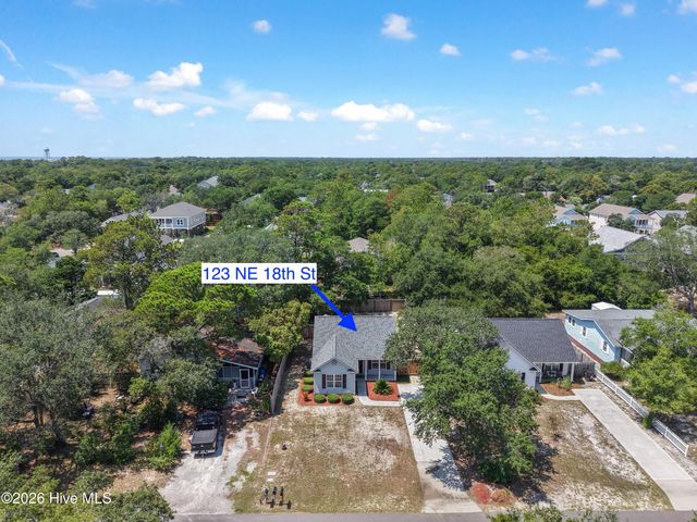 123 NE 18th Street, Oak Island, NC 28465