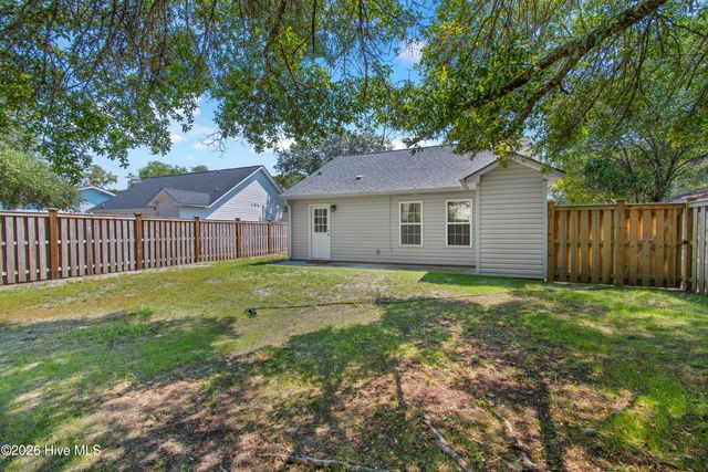 123 NE 18th Street, Oak Island, NC 28465