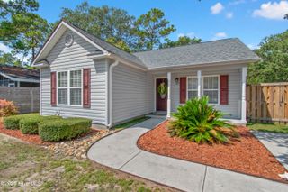 123 NE 18th Street, Oak Island, NC 28465