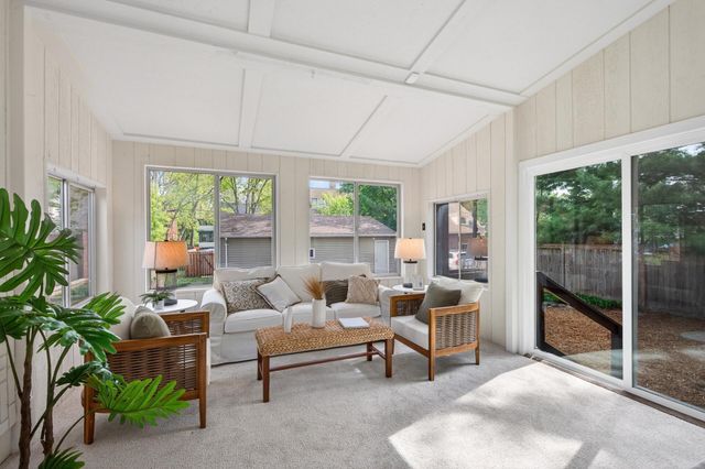 1866 Summit Avenue, Saint Paul, MN 55105