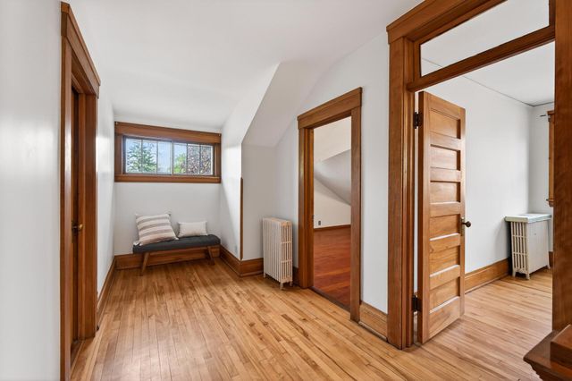 1866 Summit Avenue, Saint Paul, MN 55105