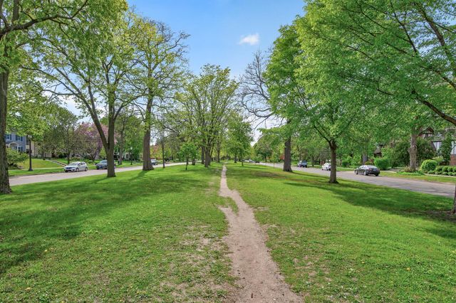 1866 Summit Avenue, Saint Paul, MN 55105