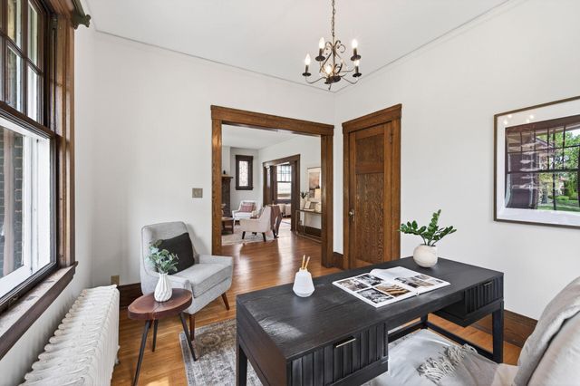 1866 Summit Avenue, Saint Paul, MN 55105