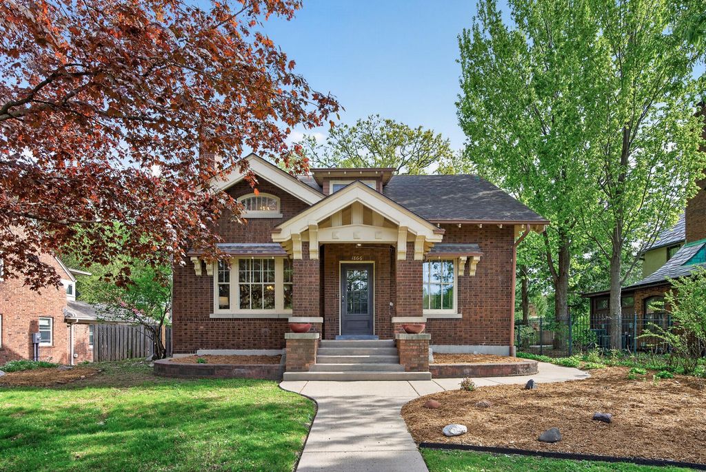 1866 Summit Avenue, Saint Paul, MN 55105