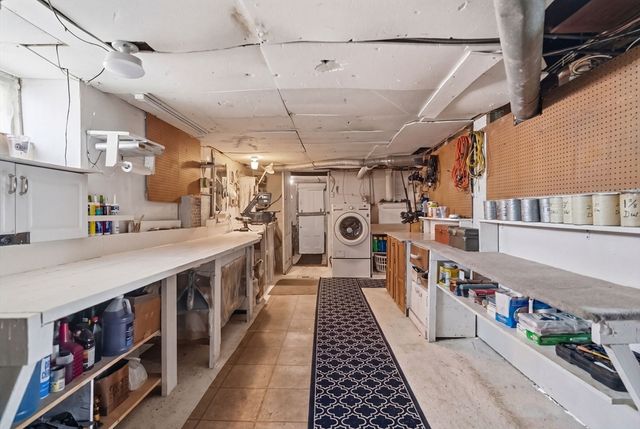 70 Allen Ave, Lynn, MA 01902