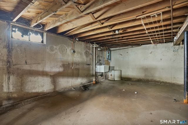 1 Brussels Avenue, Wethersfield, CT 06109