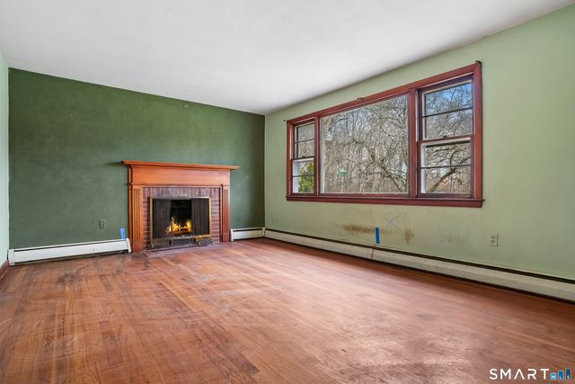 1 Brussels Avenue, Wethersfield, CT 06109