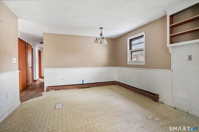 1 Brussels Avenue, Wethersfield, CT 06109