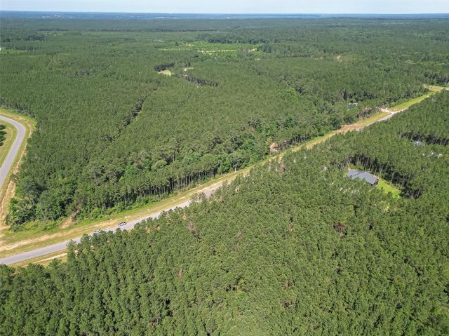 15831 Ridge Oak Road, Willis, TX 77378