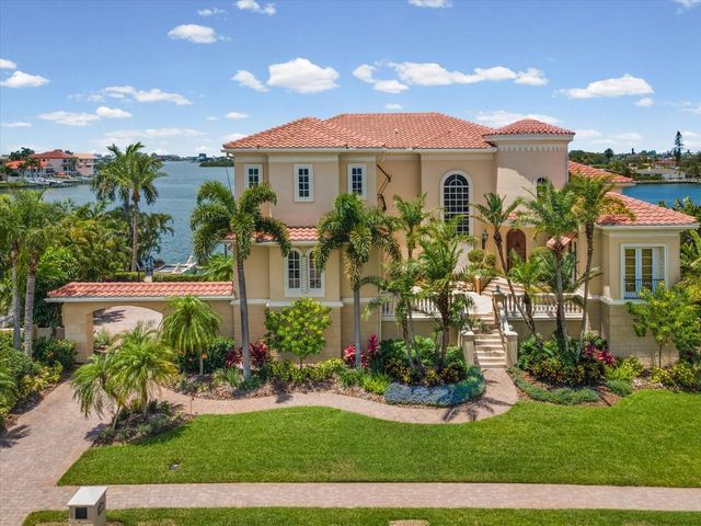 6224 PASADENA POINT BOULEVARD, Gulfport, FL 33707