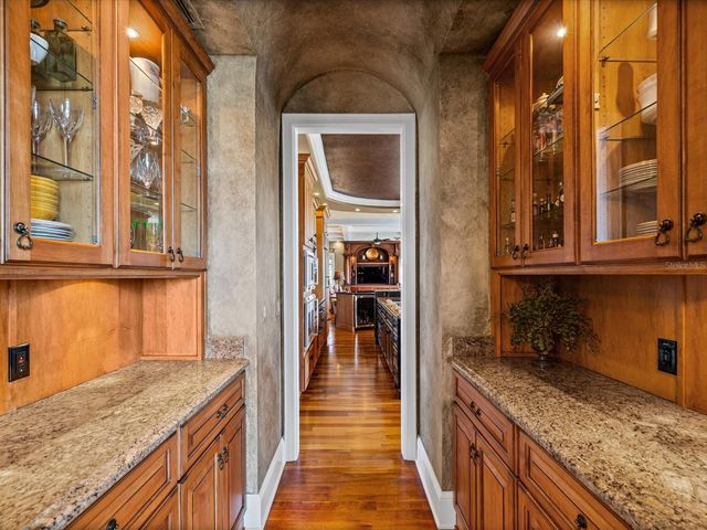 6224 PASADENA POINT BOULEVARD, Gulfport, FL 33707