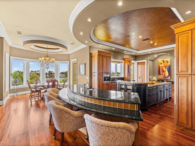 6224 PASADENA POINT BOULEVARD, Gulfport, FL 33707