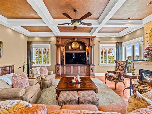 6224 PASADENA POINT BOULEVARD, Gulfport, FL 33707