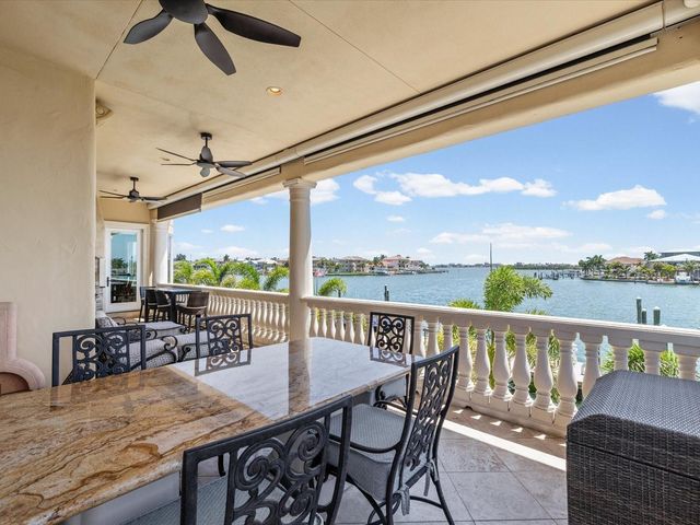 6224 PASADENA POINT BOULEVARD, Gulfport, FL 33707