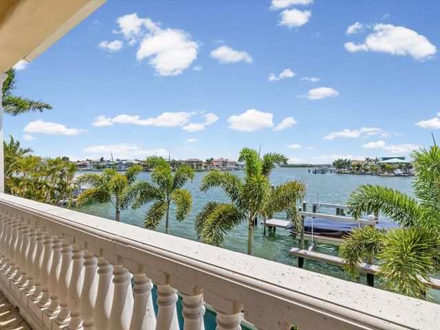 6224 PASADENA POINT BOULEVARD, Gulfport, FL 33707