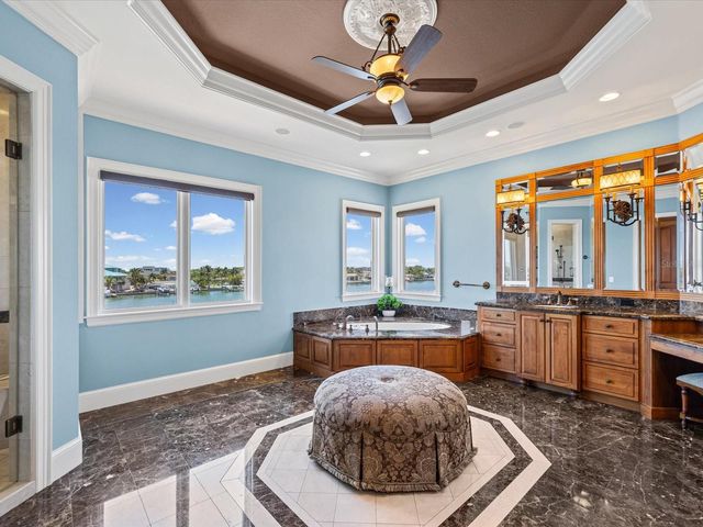 6224 PASADENA POINT BOULEVARD, Gulfport, FL 33707