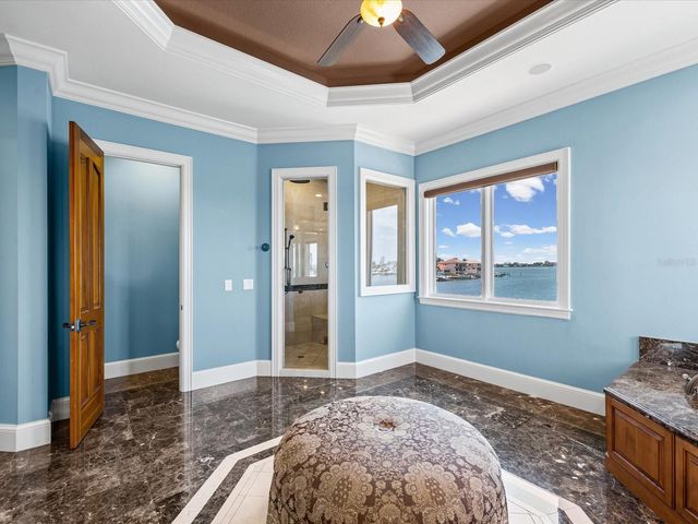 6224 PASADENA POINT BOULEVARD, Gulfport, FL 33707