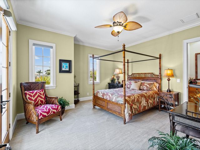 6224 PASADENA POINT BOULEVARD, Gulfport, FL 33707