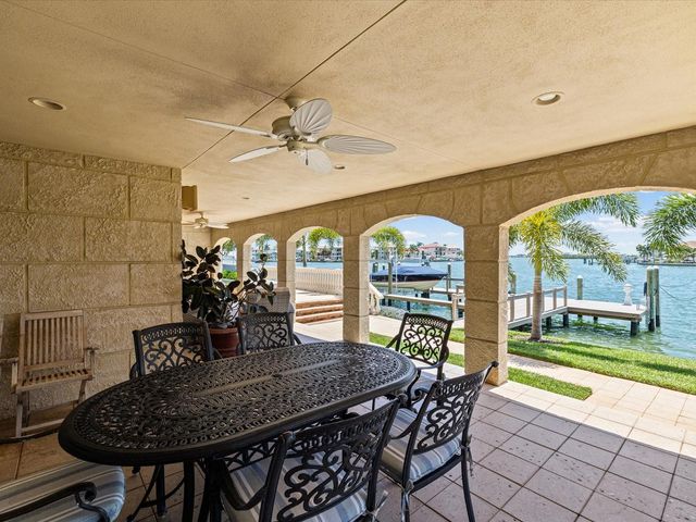 6224 PASADENA POINT BOULEVARD, Gulfport, FL 33707