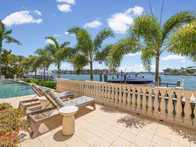 6224 PASADENA POINT BOULEVARD, Gulfport, FL 33707