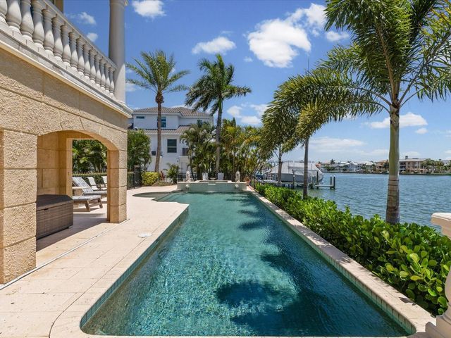 6224 PASADENA POINT BOULEVARD, Gulfport, FL 33707