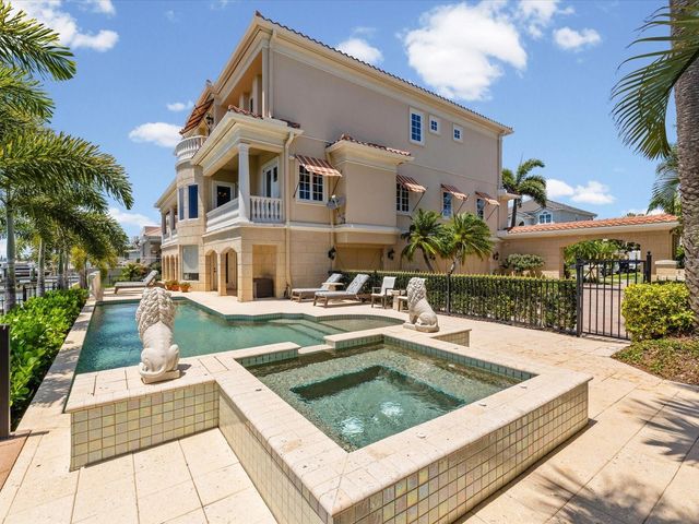 6224 PASADENA POINT BOULEVARD, Gulfport, FL 33707