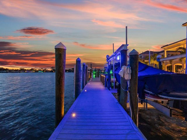 6224 PASADENA POINT BOULEVARD, Gulfport, FL 33707