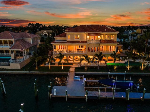 6224 PASADENA POINT BOULEVARD, Gulfport, FL 33707