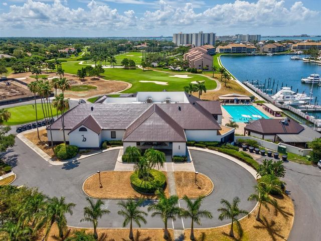 6224 PASADENA POINT BOULEVARD, Gulfport, FL 33707