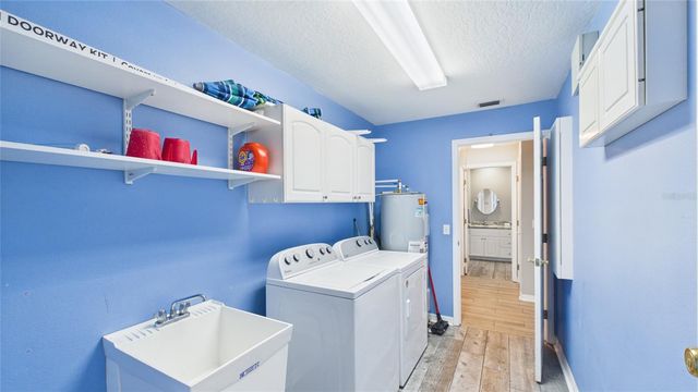 315 LANCEOLATE DRIVE, Winter Haven, FL 33880