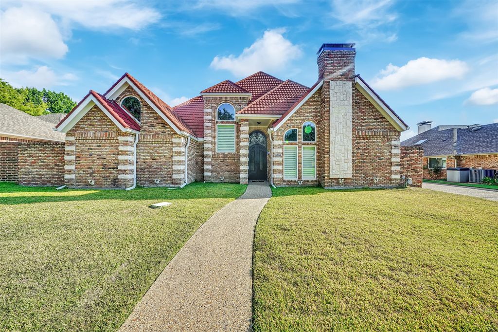 2709 Oak Point Drive, Garland, TX 75044