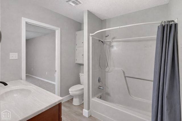 2733 Greenbriar Drive, Jonesboro, AR 72401