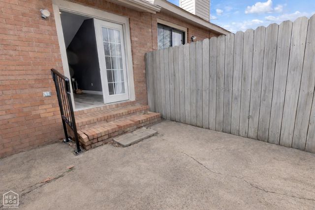 2733 Greenbriar Drive, Jonesboro, AR 72401