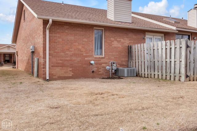 2733 Greenbriar Drive, Jonesboro, AR 72401