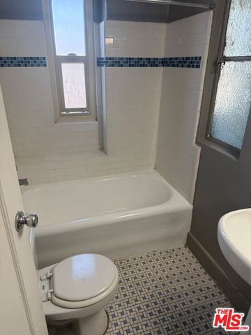 5217 Hollywood Boulevard 222, Los Angeles, CA 90027