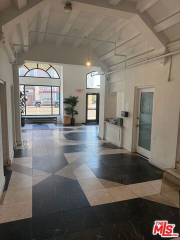 5217 Hollywood Boulevard 222, Los Angeles, CA 90027