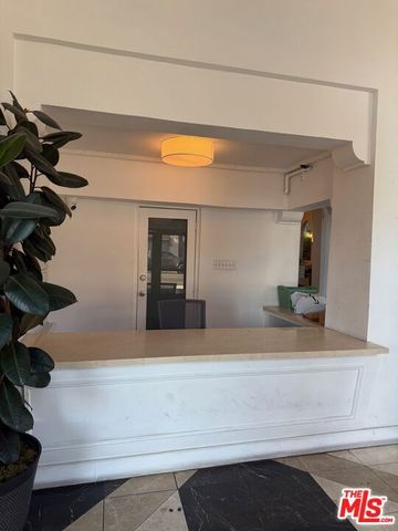 5217 Hollywood Boulevard 222, Los Angeles, CA 90027