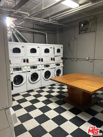 5217 Hollywood Boulevard 222, Los Angeles, CA 90027