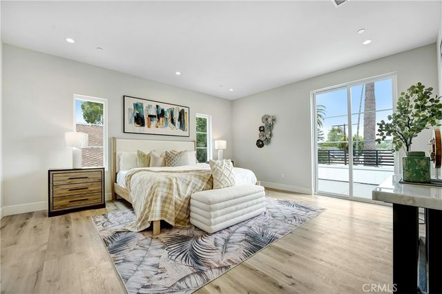 109 N Parkwood Avenue A, Pasadena, CA 91107