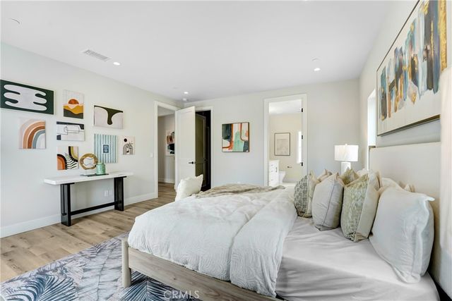 109 N Parkwood Avenue A, Pasadena, CA 91107